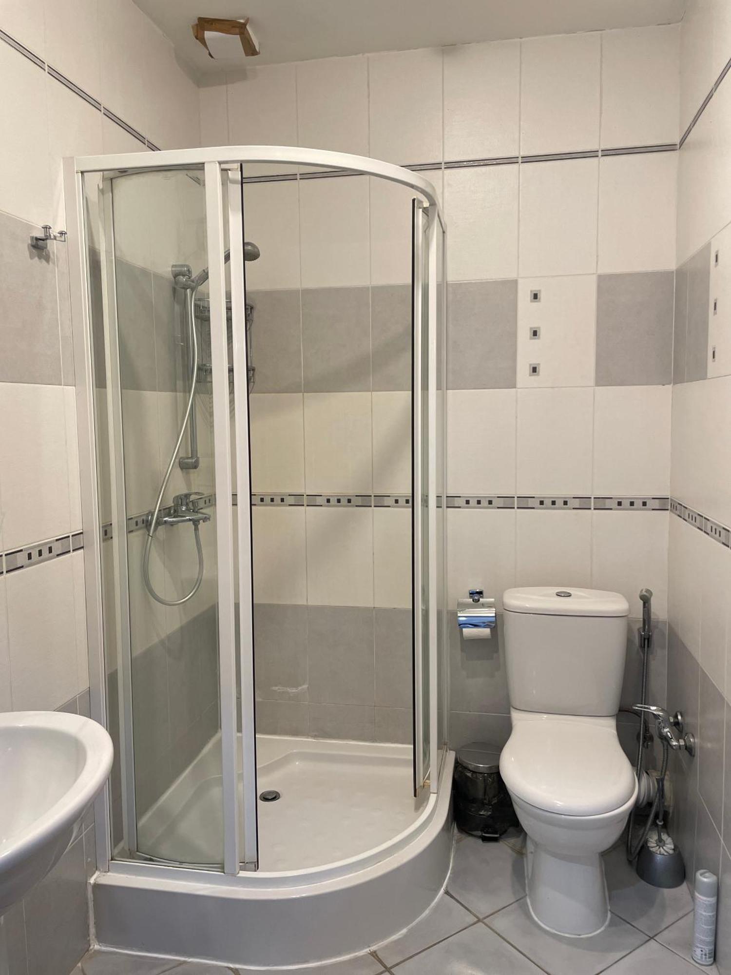 Apartment 5 Almaty Bagian luar foto